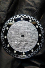 Load image into Gallery viewer, Đức: TV Noise with Racing Flags Dial (Made to Order)