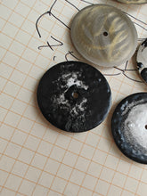 Load image into Gallery viewer, Hand-Engraved / Hand-Cold-Enameled Dials 28.5mm