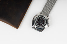 Load image into Gallery viewer, In the Hand of the Imperial - Quartz Limited 20 pcs