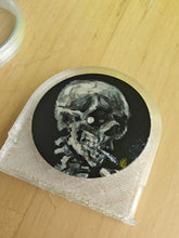 Load image into Gallery viewer, Skeleton with Burning Cigarette 28.5mm
