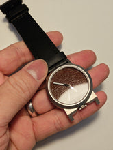 Load image into Gallery viewer, A-2 Urushi Bengara One
