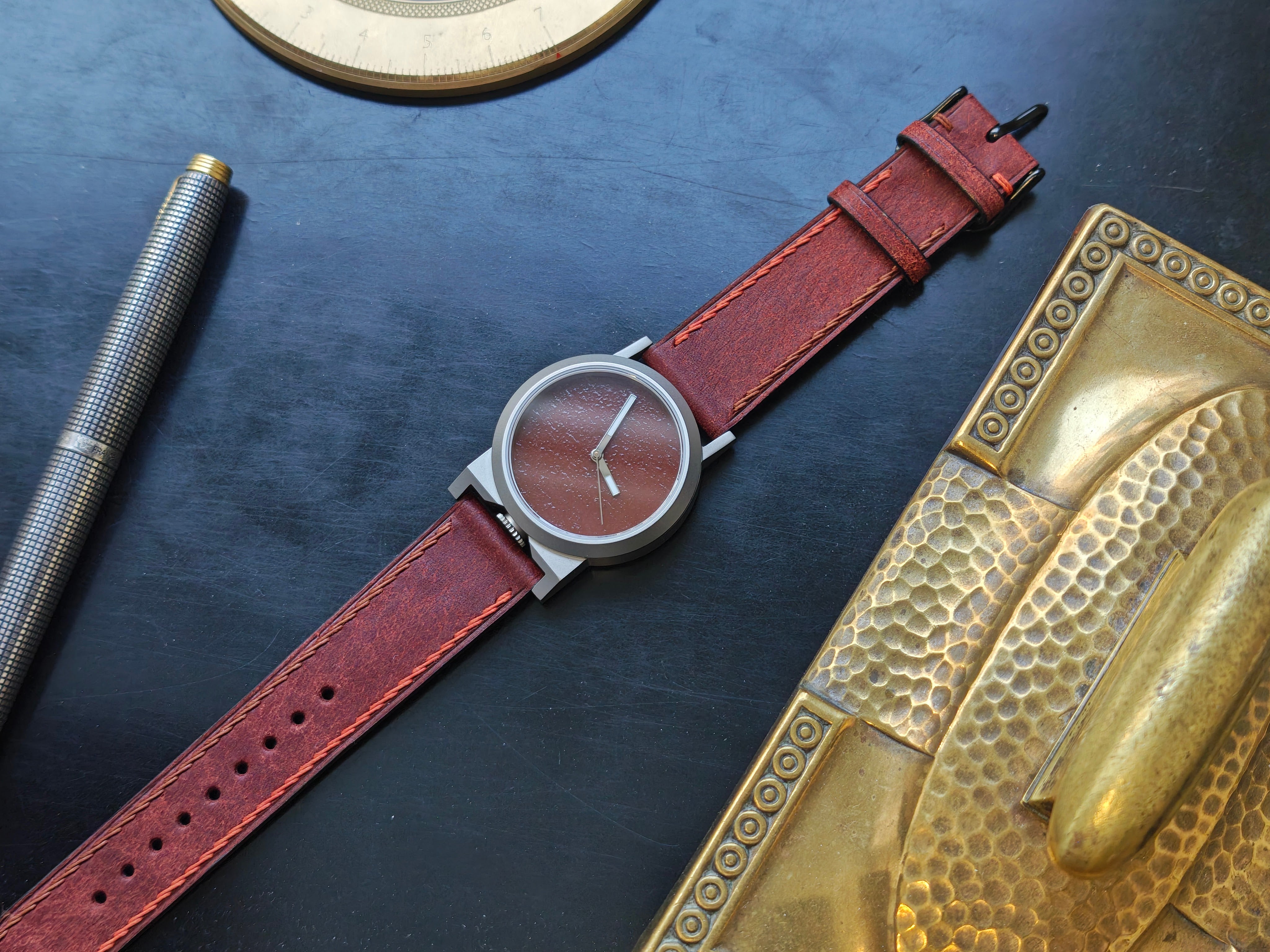 A-2 Urushi Bengara One with Qanvera Strap